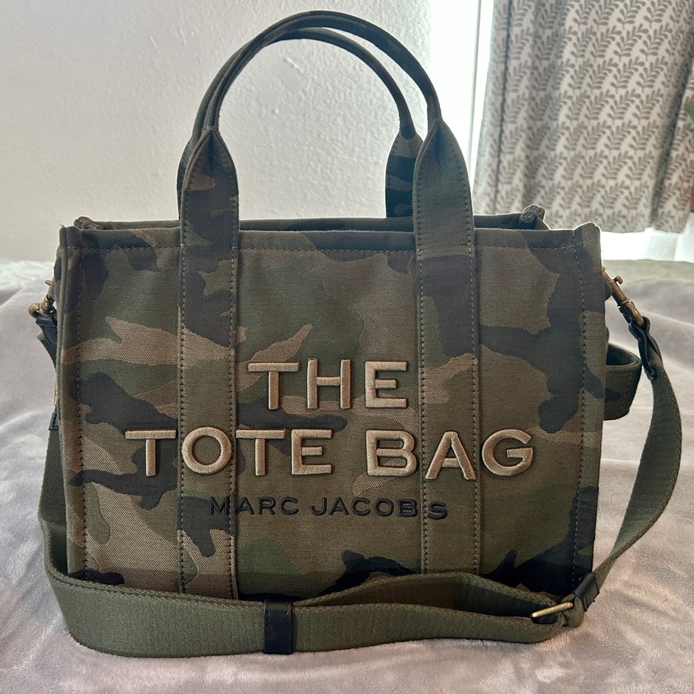 Marc Jacobs The Tote Bag Green Camo Medium